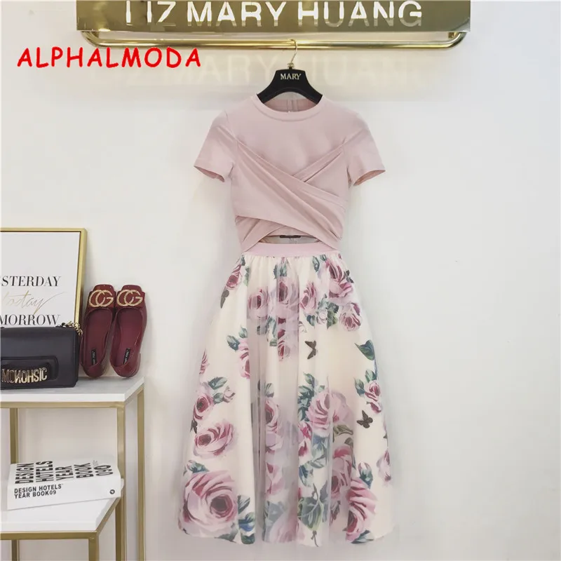 

Summer 2019 new feminine bow-tie T-shirt jacket with flower pendulum mesh half-length skirt two-piece suit