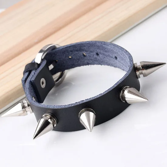 

Ayliss Mens Metal Biker Black Wide Bullet Skull Spike Chain Cowhide Leather Punk Rock Bracelet Wristband Adjustable 1pc Bracelet