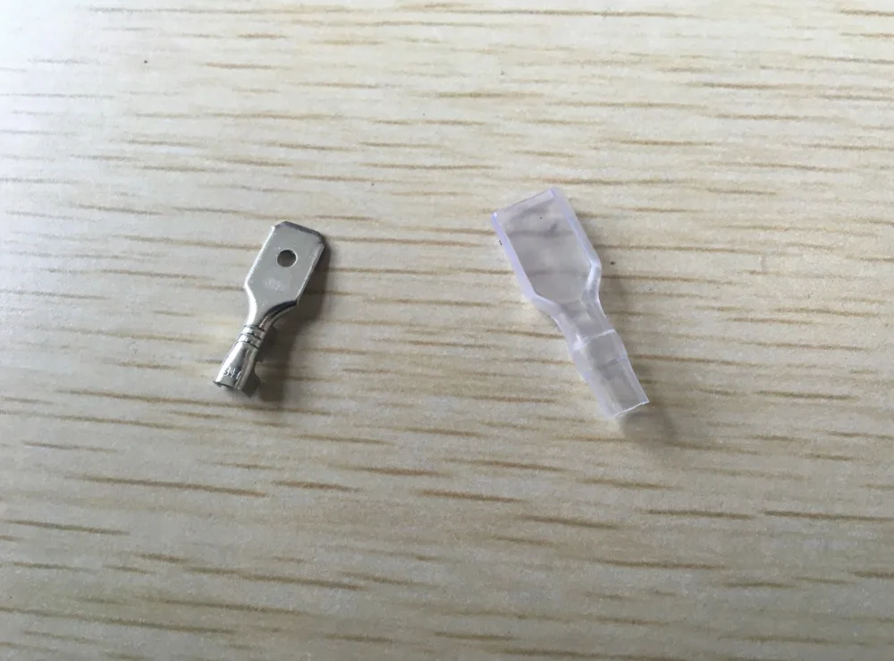 

200x 4.8mm Crimp Terminal Male Spade Connector + Case