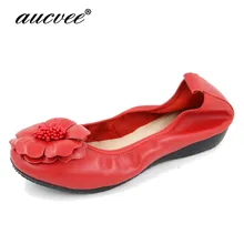 Aucvee лето-осень Мода цветок дизайн круглый носок красного цвета обувь на плоской подошве, Винтаж натуральная кожа Женские туфли-лодочки туфли для девочек V-061