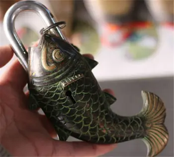 

Chinese Antique Bronze Made Available Lifelike Animal Fish Shape Lock And Key Old Copper Lock Statue