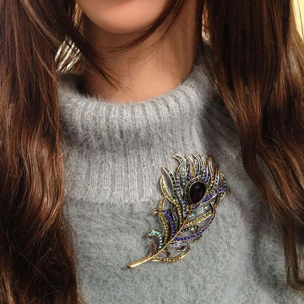 

2019 Crystal Peacock Feathers Brooch Boho Enamel Pins Deep Blue 63*107mm Brooches Wedding Accessories