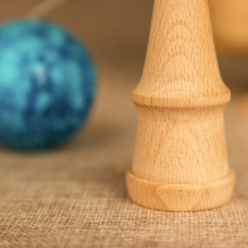 18 см шар Kendama деревянные игрушки мраморный цвет Kendama профессиональные умелые шарики для жонглирования игрушки для взрослых детей случайные цвета