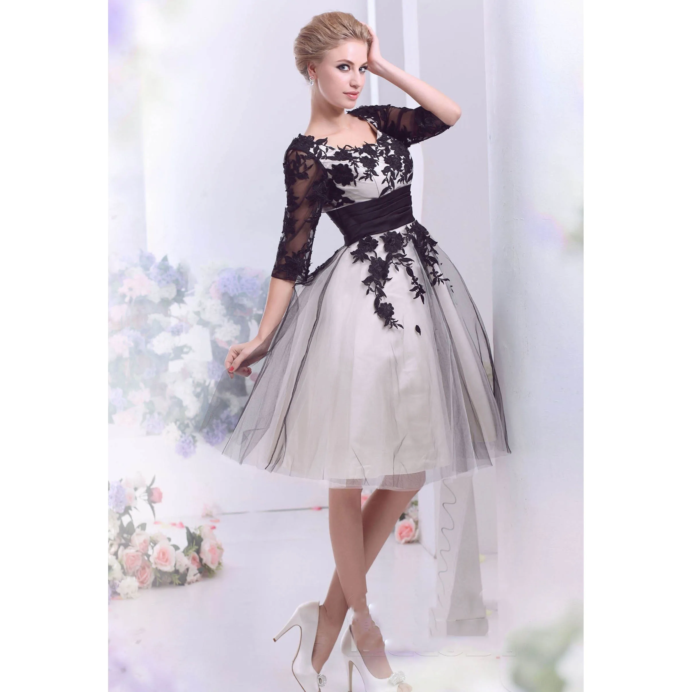 

Short Black Wedding Dress vestido de novia corto Tulle A-Line Lace Appliques Boho Wedding Dress Knee Length Bridal Dresses