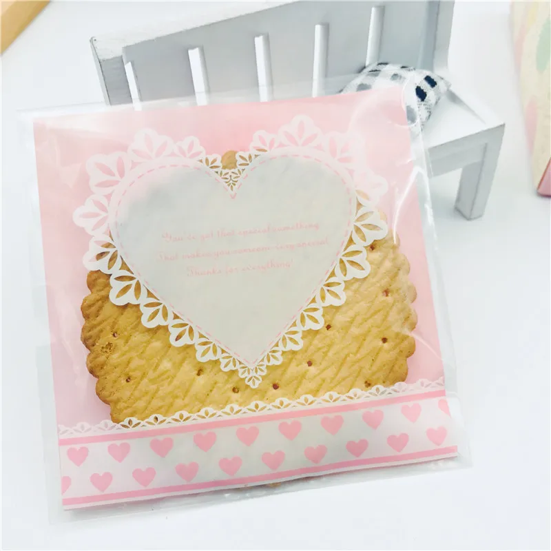 100pcs Self adhesive Plastic Cookie Bags Heart Lace Cookie Bag Candy
