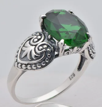 

British wind restoring ancient ways female non-mainstream personality socialite 925 sterling silver heart Emerald ring