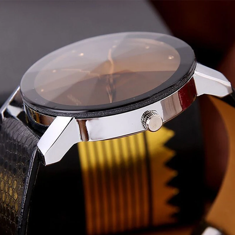 Lovers Watches For Men Women Quartz Watches Dial Clock Leather Bracelet Lover Wristwatches Women's Dress Wrist Watch Couple Gift