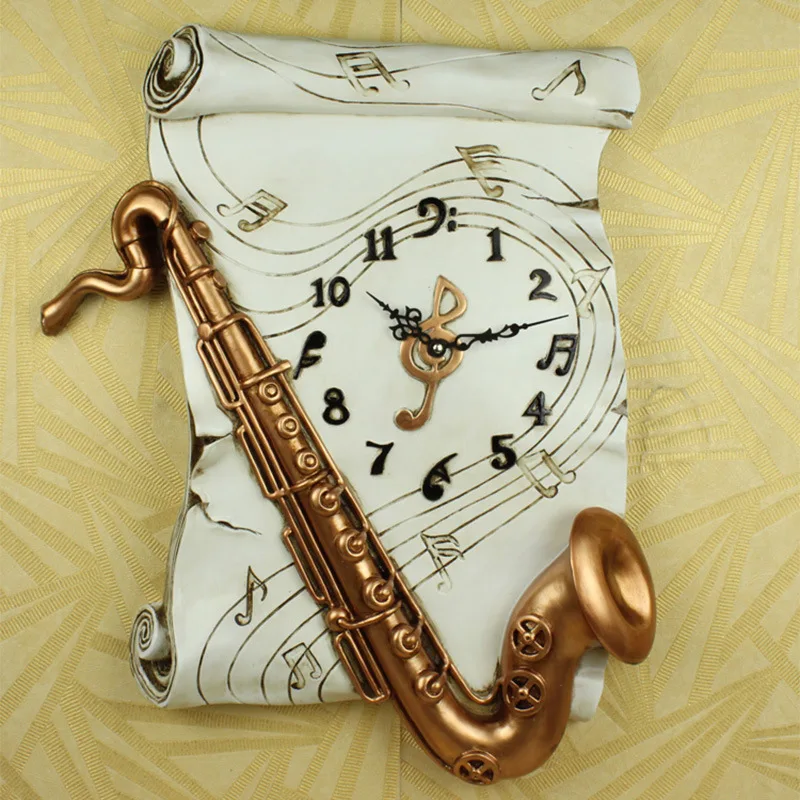 Часы саксофон