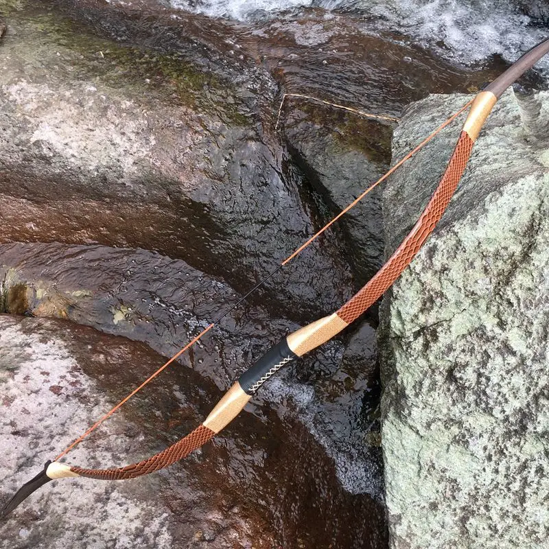 

20lb-60lb Archery Brown leather longbow Handmade traditional longbow for hunting&shooting