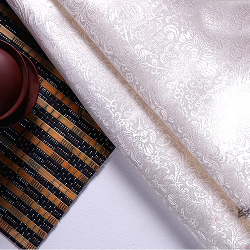 

High quality brocade jacquard polyester white background white Phoenix Tail fabric for patchwork tissue women dress by 100x90