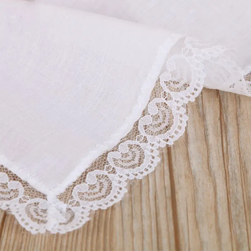  25x25cm Women Plain White Square Handkerchiefs Crochet Peach Heart Scalloped Lace Trim Bridal Weddi