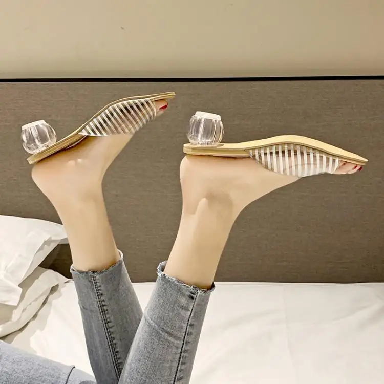 

Luxury Shoes Women Designers PVC Buckle Slippers Women Peep Toe Slip On Cozy Shoes Summer Outdoor Clear Strange Heels Zapatos