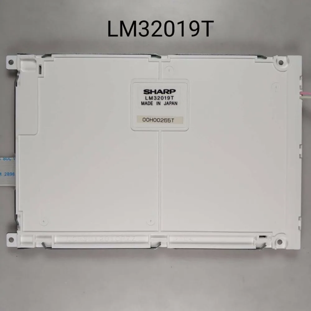 5,7 дюймовый промышленный экран LM32019T