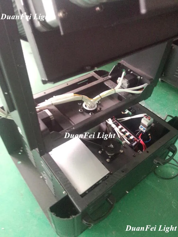 Discolor Moving Head Sky Search Light-13