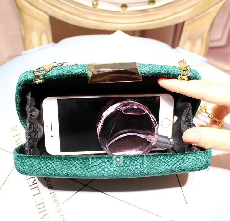 Новый дизайн велюровый Вечерний Клатч под змеиную кожу дамская сумочка для