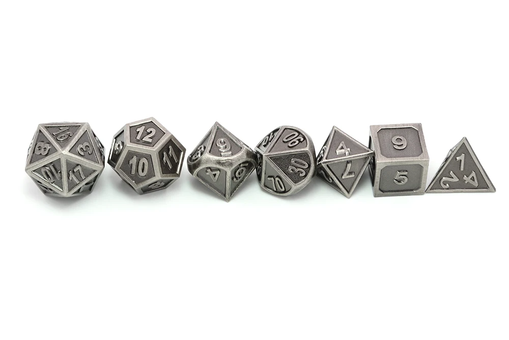 Battleworn Серебряный набор из 7 Металлических Кубиков D4 D6 D8 D10(00-90,0-9) D12 D20 для ролевых игр Подземелья и Драконы Pathfinder