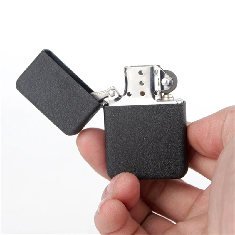Free-shipping-Cigarette-Accessories-Portable-oil-lighter-Cheaper-black-frosted-Kerosene-lighters (5)