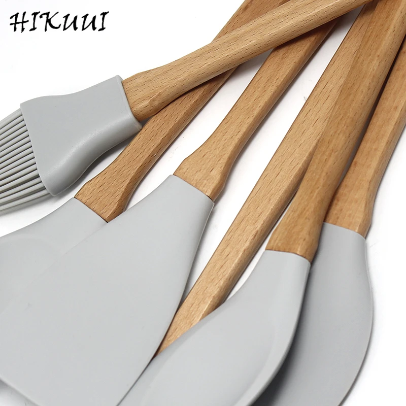 Набор посуды HIKUUI 6 шт. светло серый пищевой силикон деревянная ручка кухонные