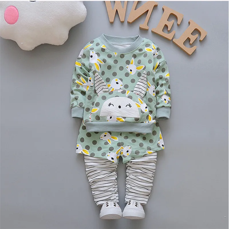 4610830599_558177379