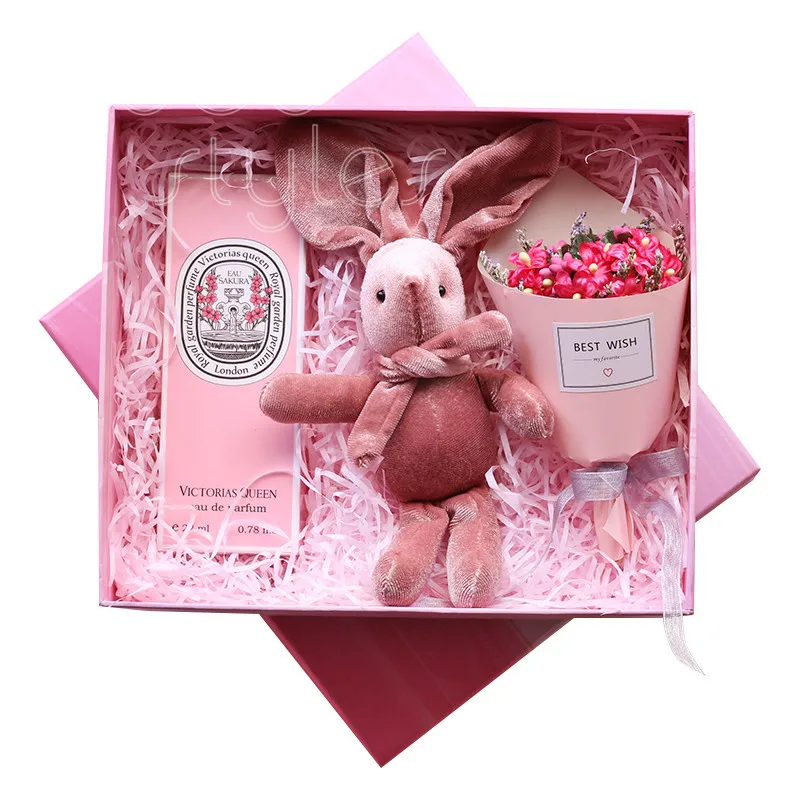 gitf box with lovely rabbit toy (2)
