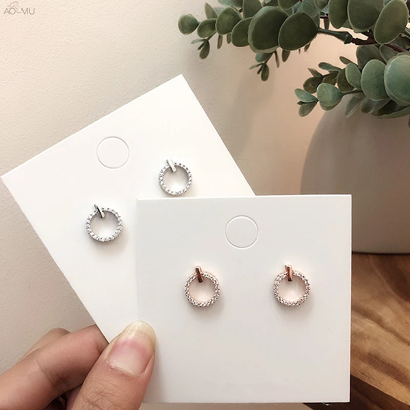 

AOMU New Simple Korean Fashion Sweet Geometric Small Circle Round Zircon Crystal Stud Earrings Jewelry for Women Girl Wedding