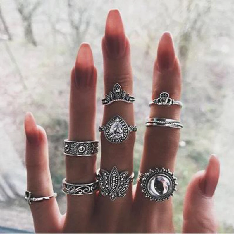 

Tocona 9pcs/set Vintage Bohemia Rings Set Antique Silver Carving Rings for Women High Quality Charming Hollow Fashion Rings 6001