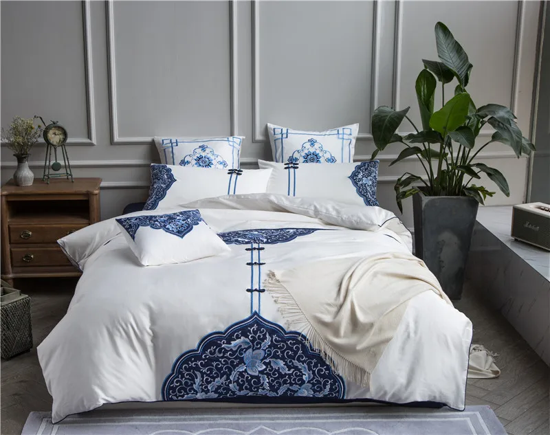 

4/7-Pieces Underglaze blue embroidery Luxury Chinese style Bedding Set King Size Queen blue Bed Set Duvet Cover Bed Sheet