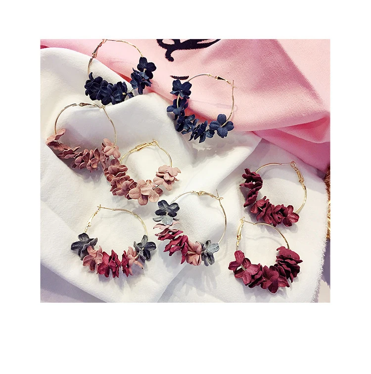 

2019 Fashion Hoop Earrings For Women Bijoux Elegant Fabric Flower Petal Alloy Circle Round Earrings Charm Gold Color Brincos