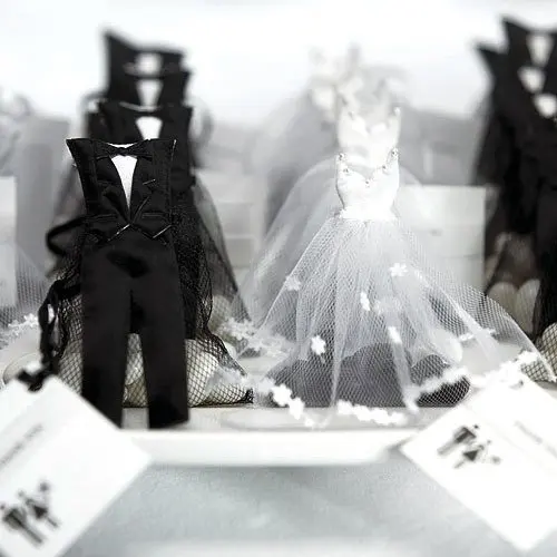 

New designs Tuxdeo Dress Favor Bags Wedding Party Candy Bags For Party 24pcs