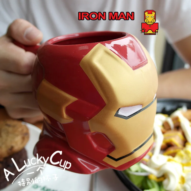 

OUSSIRRO Super Hero Avenger Iron Man Theme Milk Coffee Mugs 450ml Red Color Mug Cup Kitchen Tool Christmas Gift