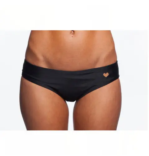 

2019 Sexy Women Brazilian Bikini Swimwear Thong Love Heart Cut Out Bottom Beach Swimwear Bikini