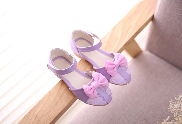 Г. Новые летние сандалии. Детская обувь с бантом; обувь принцессы для девочек
