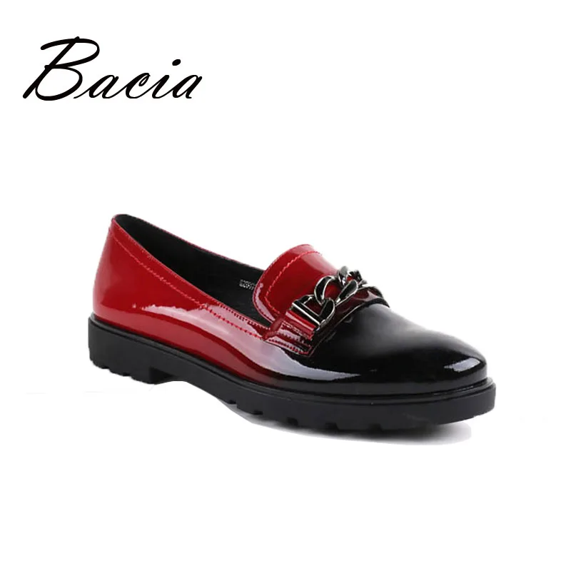 Kopen Bacia Chian Versierd Vrouwen Ronde Neus Loafers Gradi euml;nt Lente Zomer Platte Lederen Schoenen Zwart Blauw Rood Flats Mocassins VC023