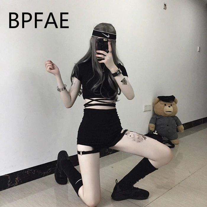 

2018 Summer New Arrival Women Punk Harajuku Bandage Hollow Out Elastic Shorts Sexy Leg Ring Slim Shorts Female Black Hot Shorts