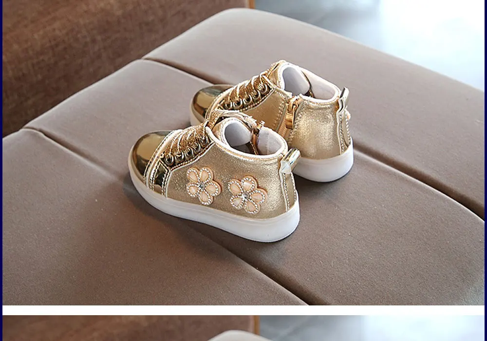 girls-light-sneakers-4_03