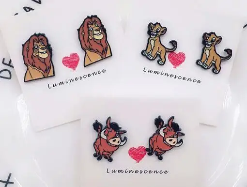 Новинка; 1 пара классических сережек с рисунком короля льва simba; Милые Сережки для женщин и девочек; милые детские вечерние серьги; подарки