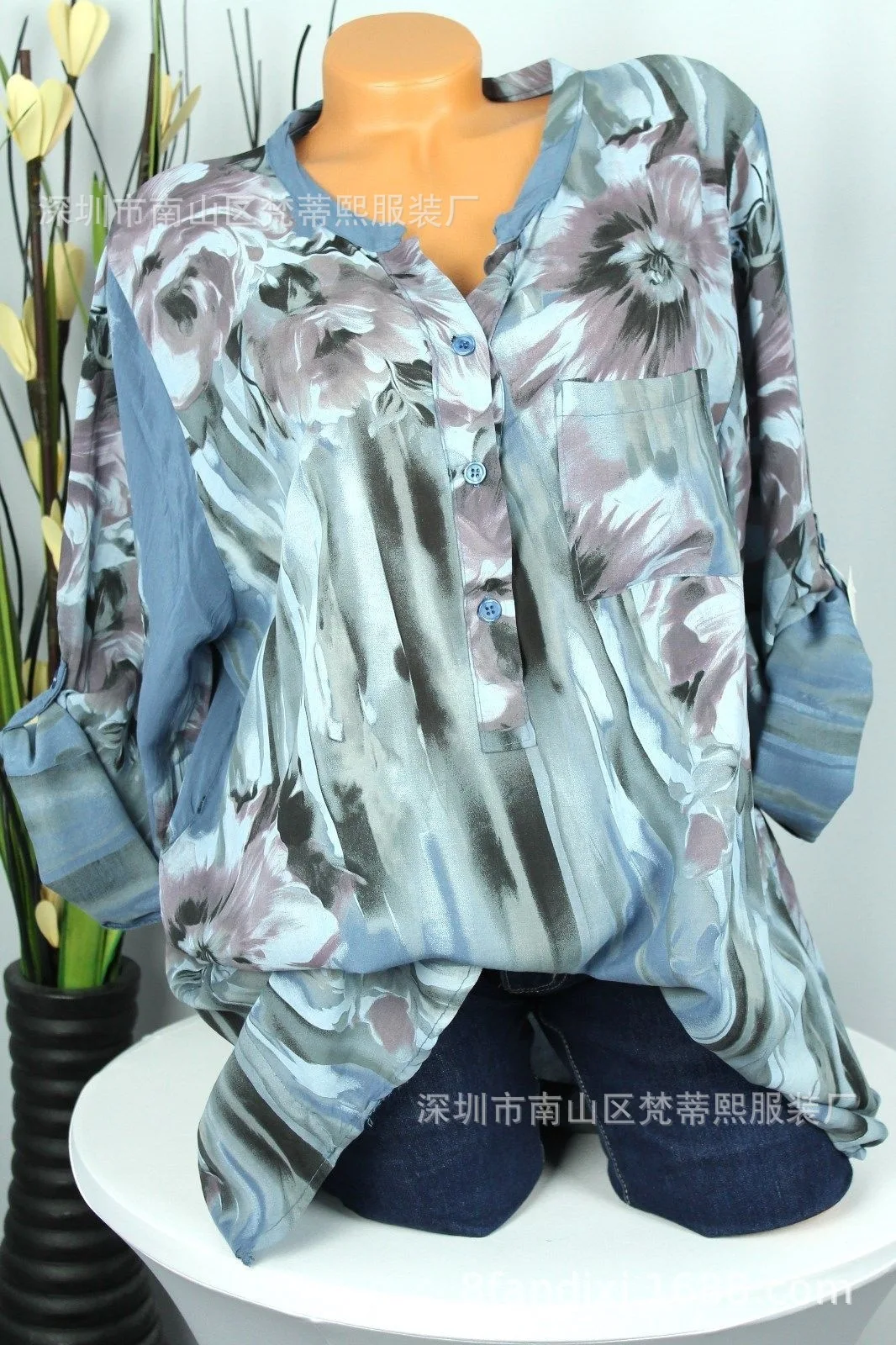 Женская блузка большого размера, весна и осень, Повседневный пуловер с v-образным вырезом и пуговицами, рубашка с длинным рукавом, Свободная Женская рубашка, S-5XL - Цвет: Синий