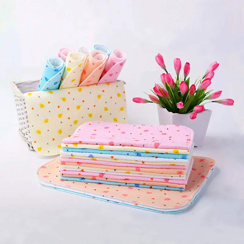 

5pcs Baby Changing Pad Diapers for Newborns Baby Waterproof Diaper Mattress in the Stroller Baby Diaper Changing Mat 25*35cm