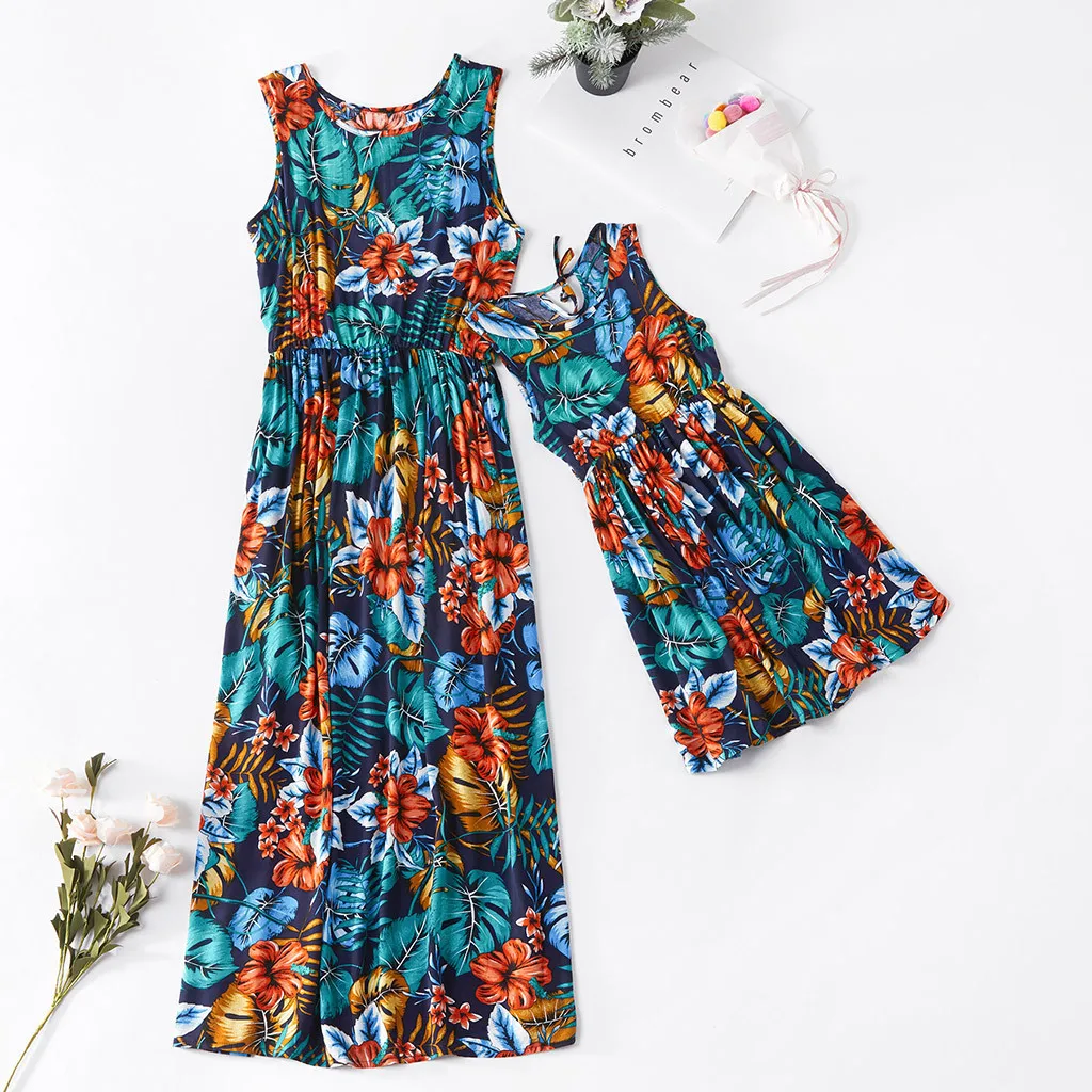 

Mama Mother Daughter Dress 2019 Summer girls Beach clothing flower Print Bohemia Style for Mom Daughter Family Matching Outfits