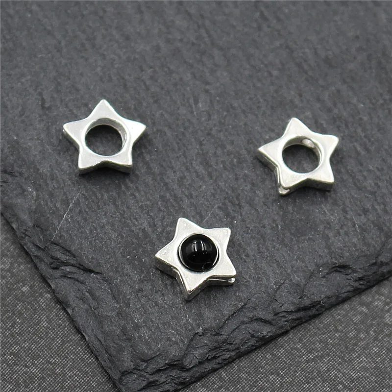 4668890177_859587021