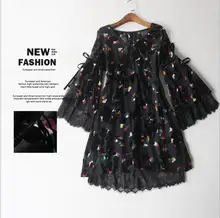 High quality 2017 Women Print Dress Pure Silk The horn sleeve women’s V-Neck dress Condole belt lining