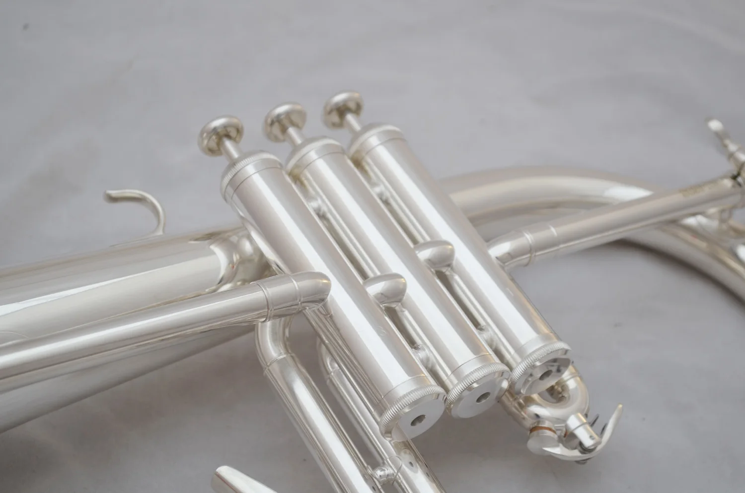 Brand New Professional Flugelhorn 183S Silver Plated With Case Profession Flugelhorns Bb Yellow Brass Bell