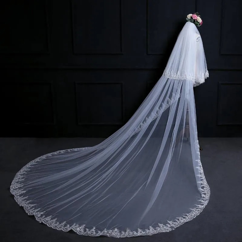 charming-ivory-5-meters-long-train-applique-edge-wedding-bridal-veils-wedding-veils-bridal-accessories-veils-v401072 (1)