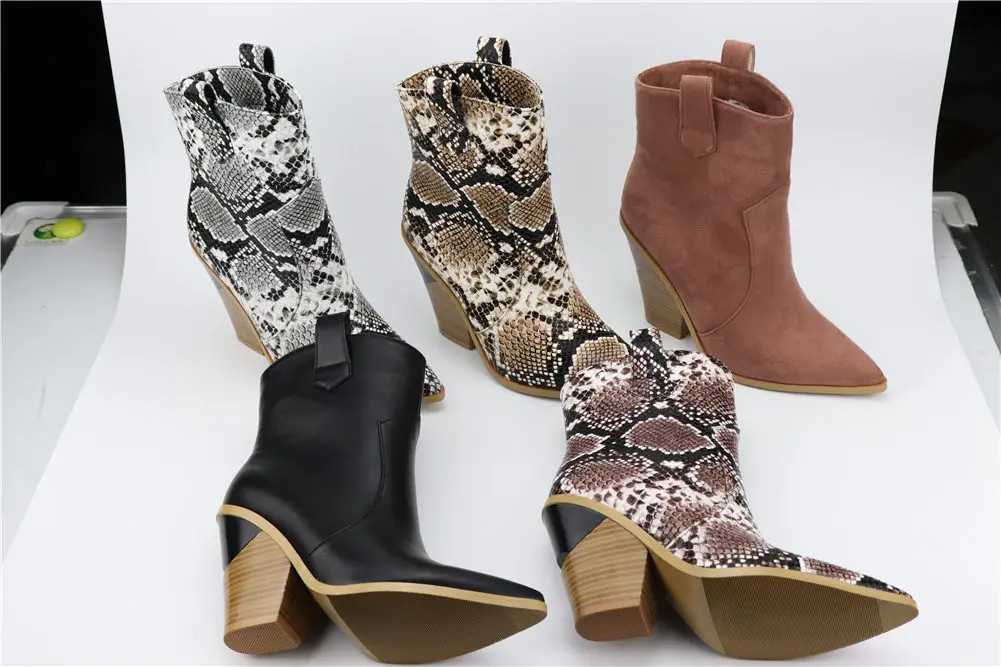 Новые удобные сапоги до середины икры на высоком каблуке наивысшего качества, большие размеры 43 Женская обувь черные сапоги в западном стиле из PU искусственной кожи