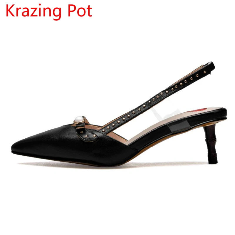 

2017 Genuine Leather High Heels Love Patterns Shallow Pointe Toe Rivets Pearl Sandals Office Lady Big Size Wedding Shoes L1f3