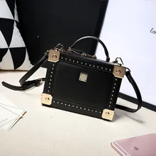 Europe and the United States fashion ladies leather box box vertical shoulder bag shoulder bag rivet diagonal leather square bag new cowhide shoulder bag leather messenger bag buckle fashion europe and the united states portable ladies bag