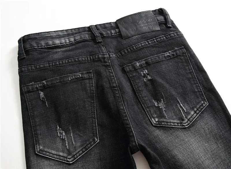 7F2A8860