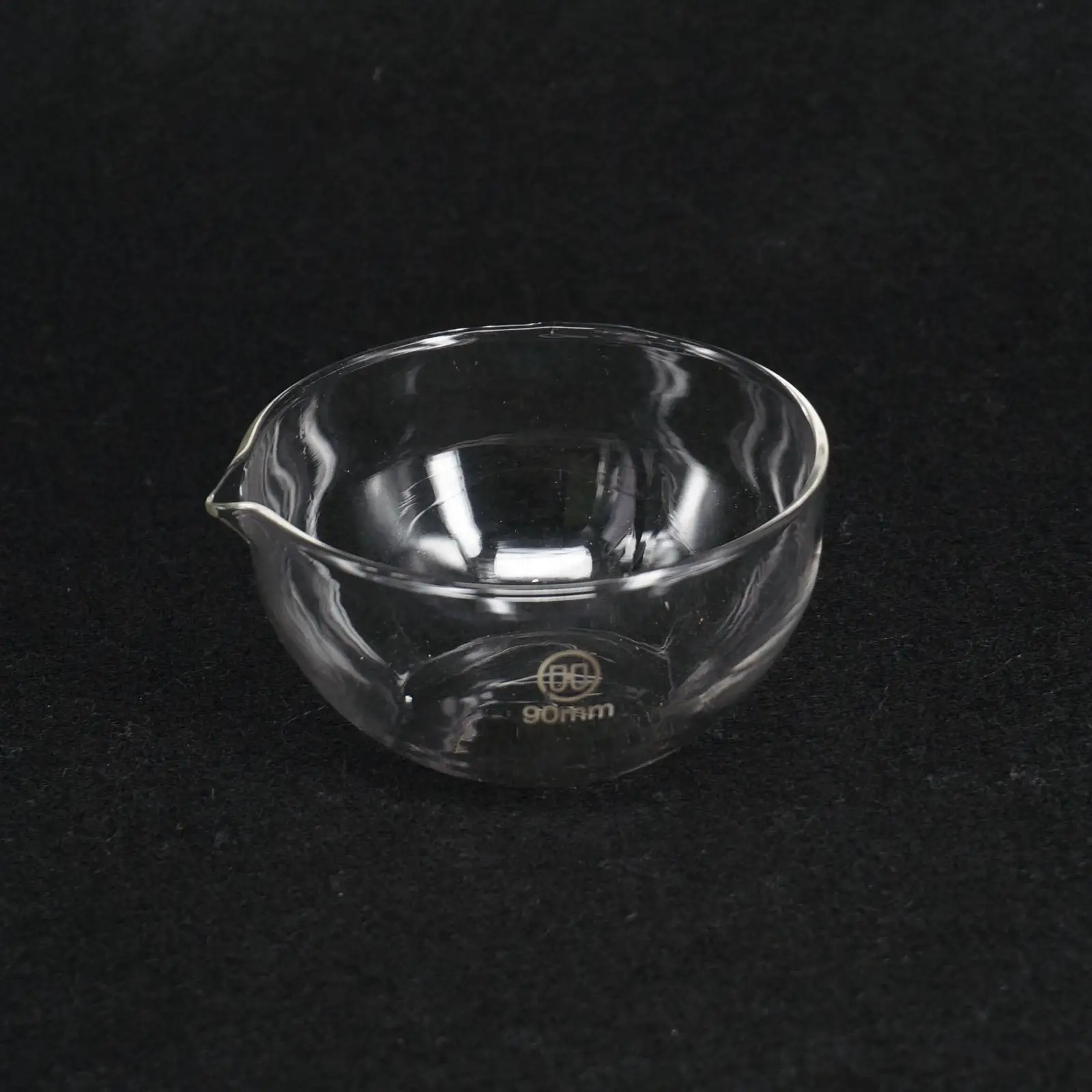 90mm Diameter Lab Glass Evaporating Dish Flat Bottom with Spout For