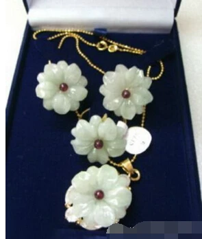 

Jewelry 001244 Natural Flower 18KGP Pendant Earrings Ring Necklace Set