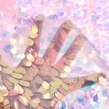 1/2 м 18 мм Большой пайетками Rainbow Цвет к требованиям заказчика; сверкающие; ткань для одежды с блестками Ткань для шитья и рукоделия аксессуары